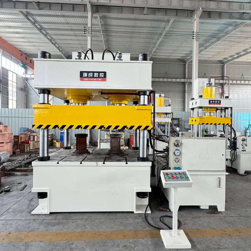 山東瑞成數(shù)控都有哪些四柱液壓機(jī)？